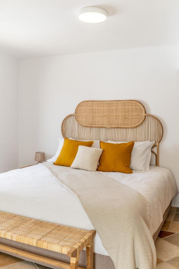 Vacay Suites Φηροστεφάνι Εξωτερικό φωτογραφία